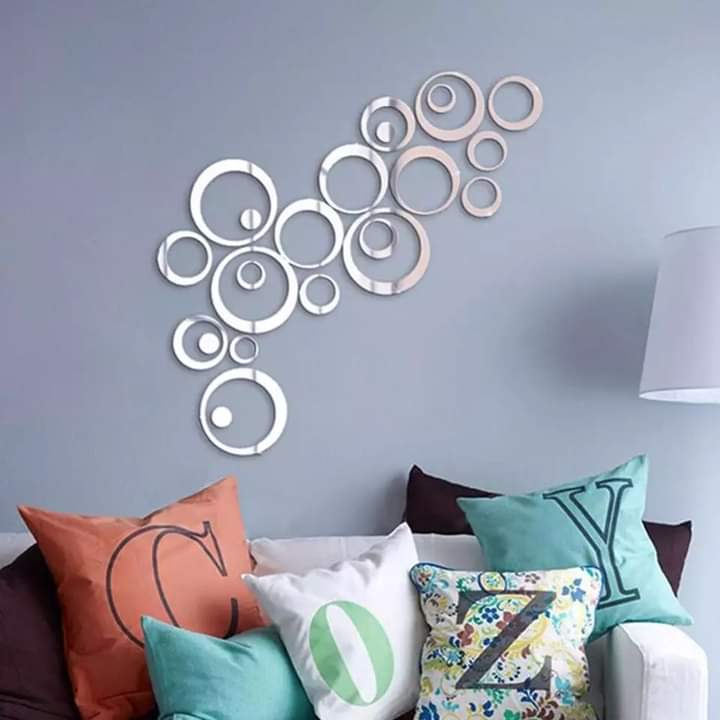 Silver Acrylic Mirror Rings – Modern Wall Decor Set of 22